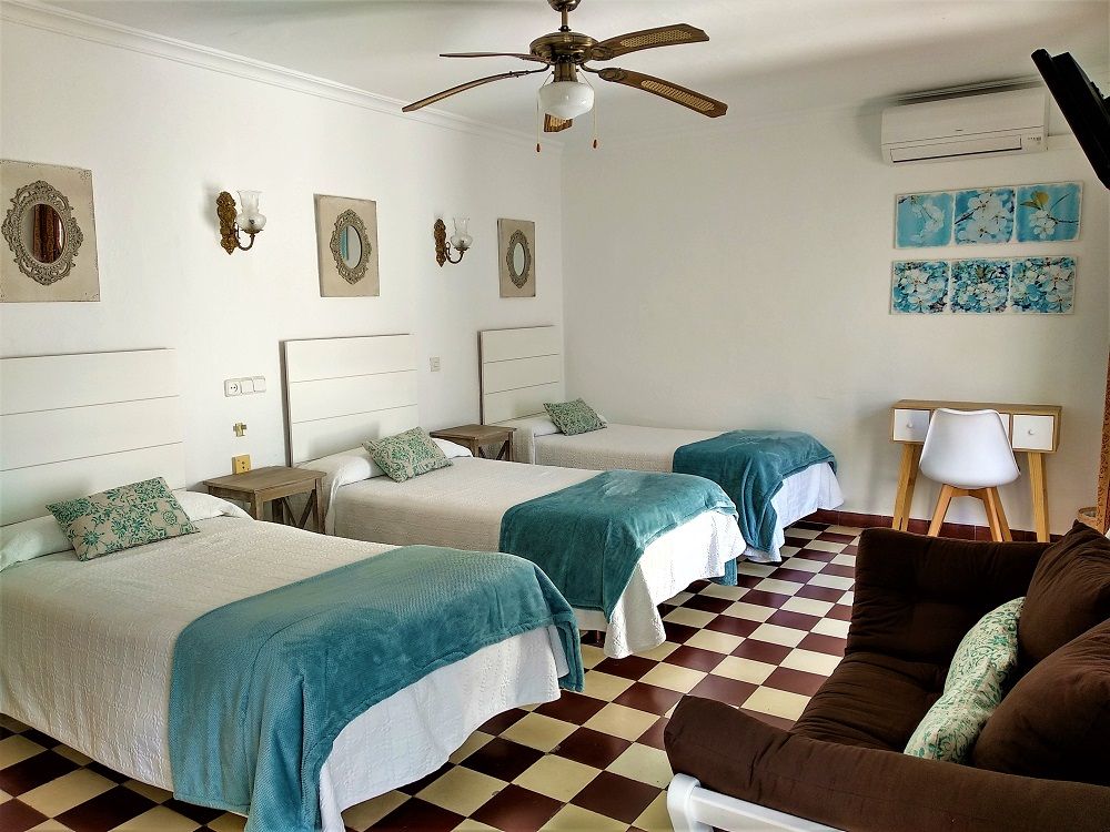 Hostal Enriqueta Habitaci&oacute;n triple